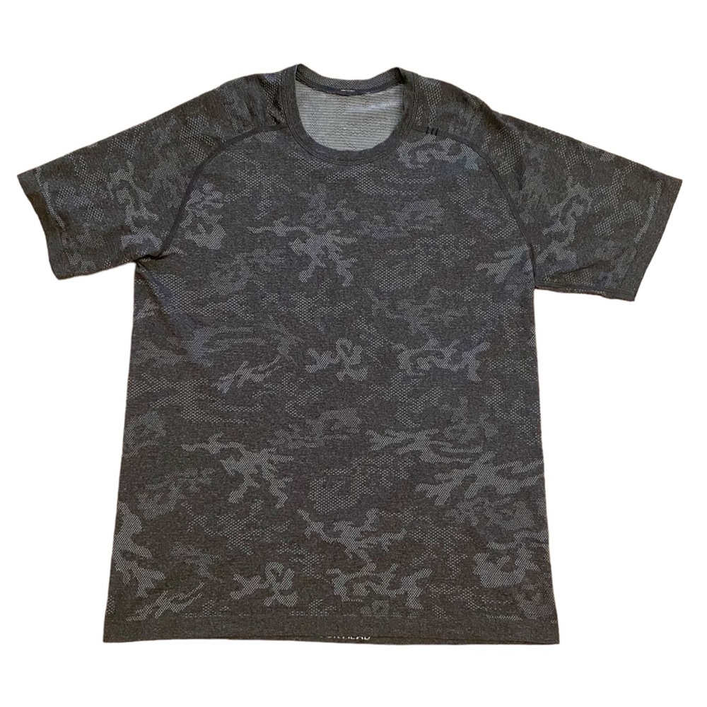 Lululemon Men’s Vent Tech Short Sleeve Camo Gray Short Sleeve Shirt Large